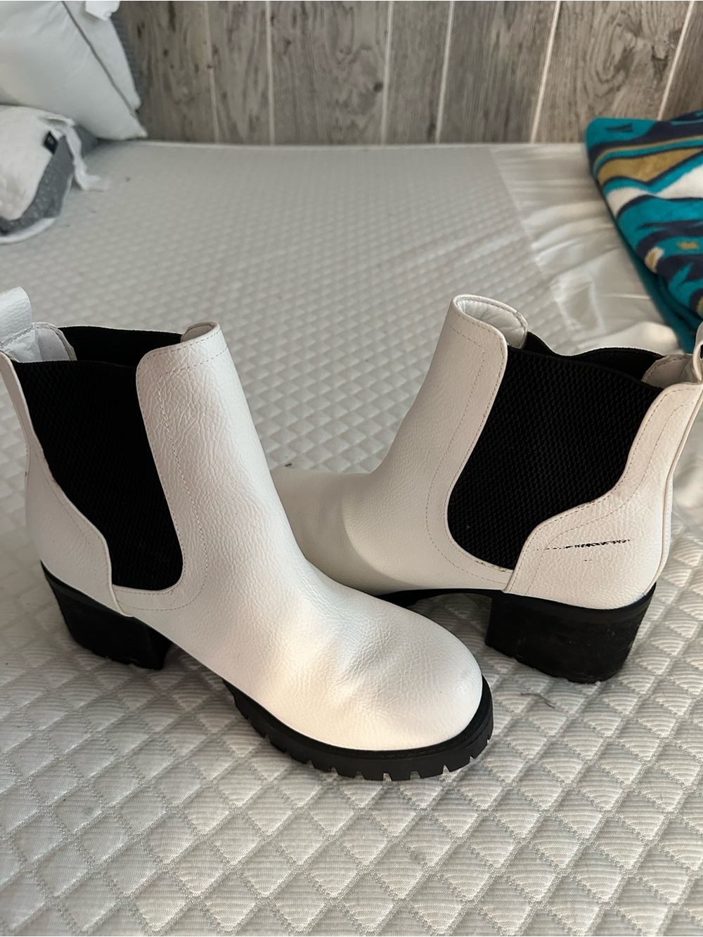 MIA White Ankle Boots with Black Elastic Panels